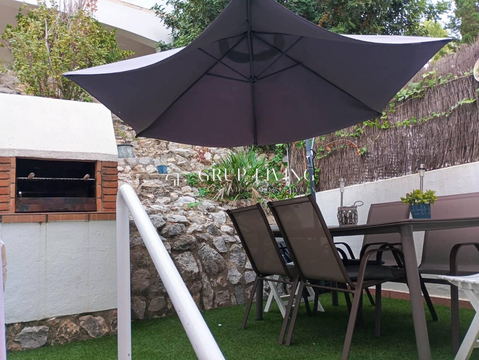 4 makuuhuone Omakotitalo vuokrattavana paikassa Sitges mukana uima-altaan 
autotalli - 2 250 € (Ref: 8954294)