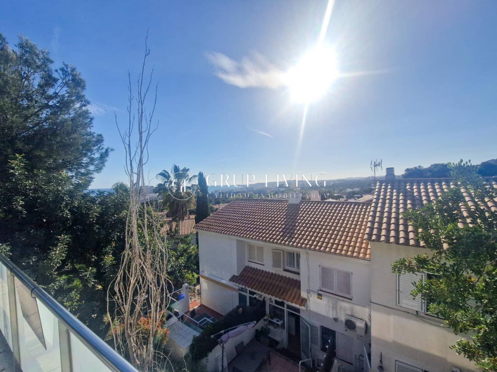 4 makuuhuone Omakotitalo vuokrattavana paikassa Sitges mukana uima-altaan 
autotalli - 2 250 € (Ref: 8954294)