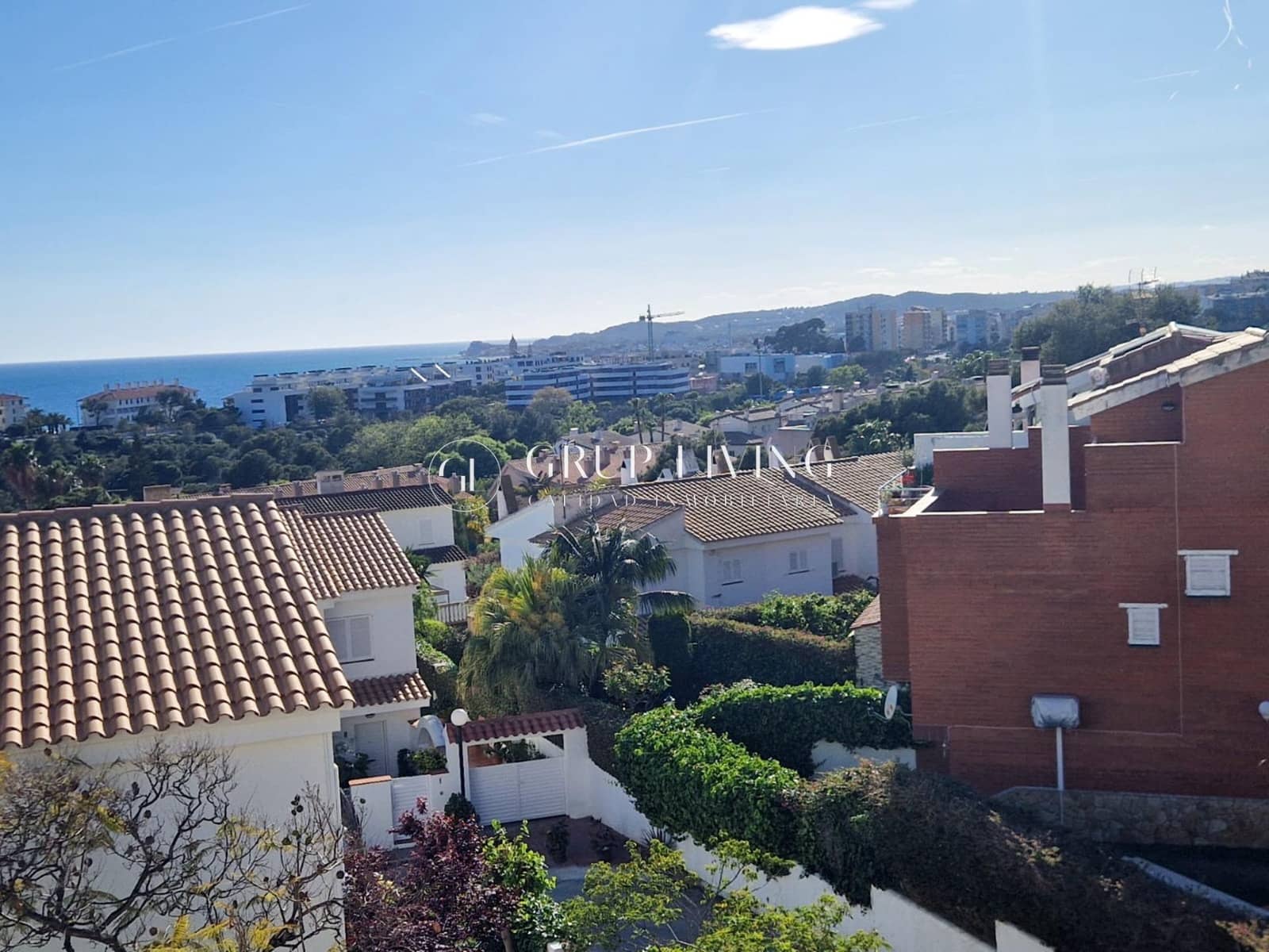 4 makuuhuone Omakotitalo vuokrattavana paikassa Sitges mukana uima-altaan 
autotalli - 2 250 € (Ref: 8954294)