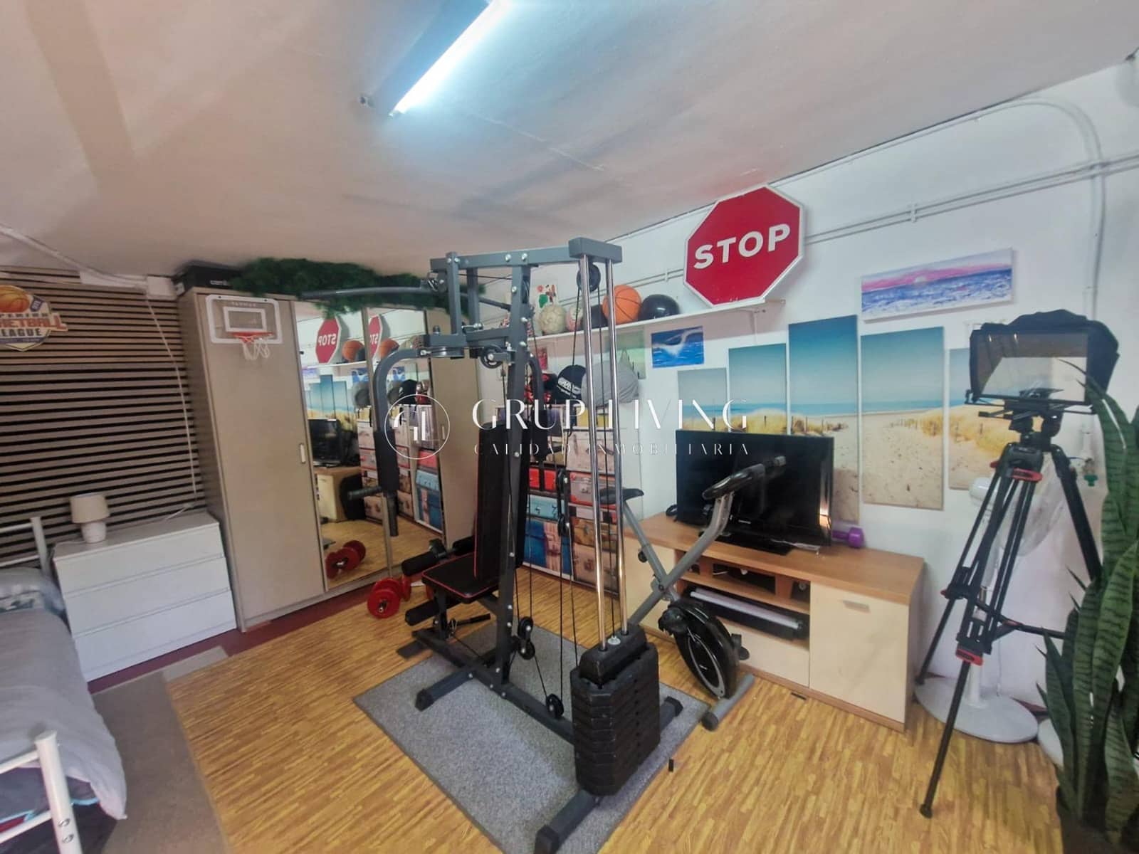 4 makuuhuone Omakotitalo vuokrattavana paikassa Sitges mukana uima-altaan 
autotalli - 2 250 € (Ref: 8954294)