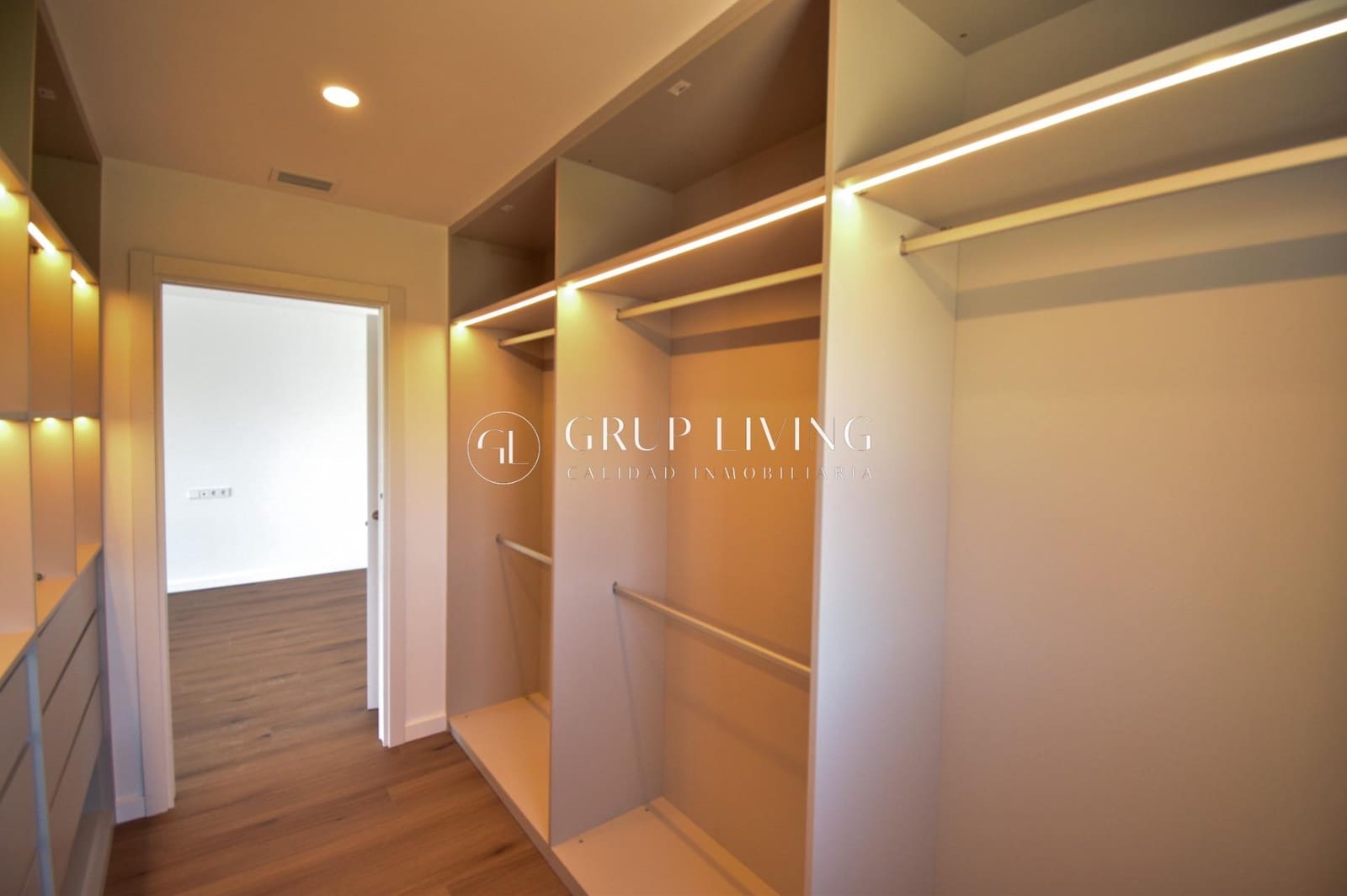 4 sovrum Villa till salu i Sitges med pool garage - 2 295 000 € (Ref: 8982459)