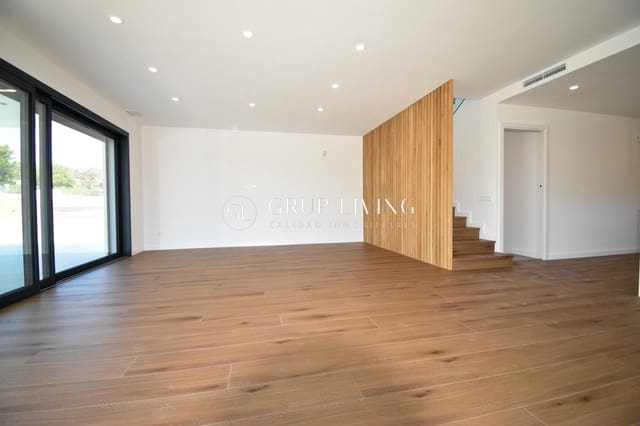 4 sovrum Villa till salu i Sitges med pool garage - 2 295 000 € (Ref: 8982459)