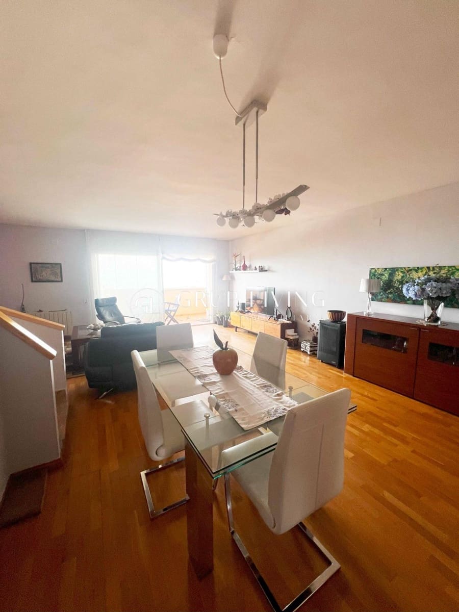 4 soveværelse Lejlighed til salg i Sitges med garage - € 655.000 (Ref: 9001145)