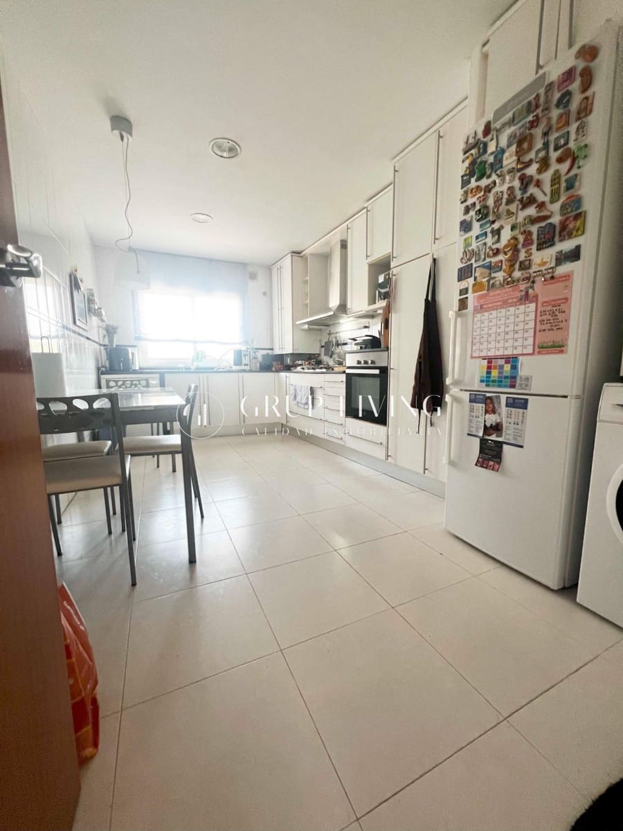 4 soveværelse Lejlighed til salg i Sitges med garage - € 655.000 (Ref: 9001145)