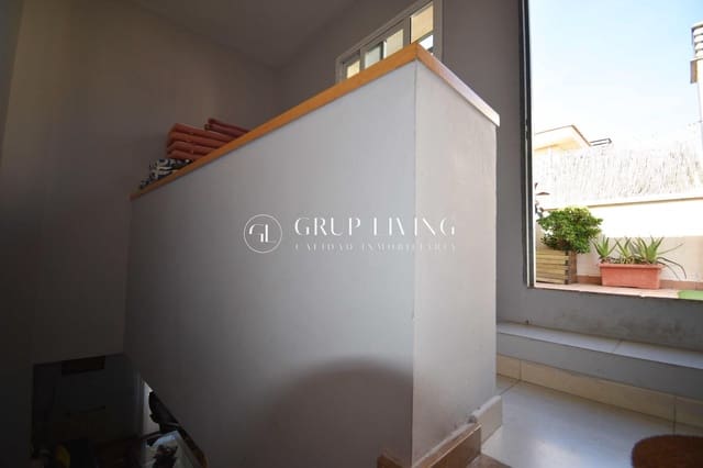 4 slaapkamer Flat te koop in Sitges met garage - € 655.000 (Ref: 9001145)