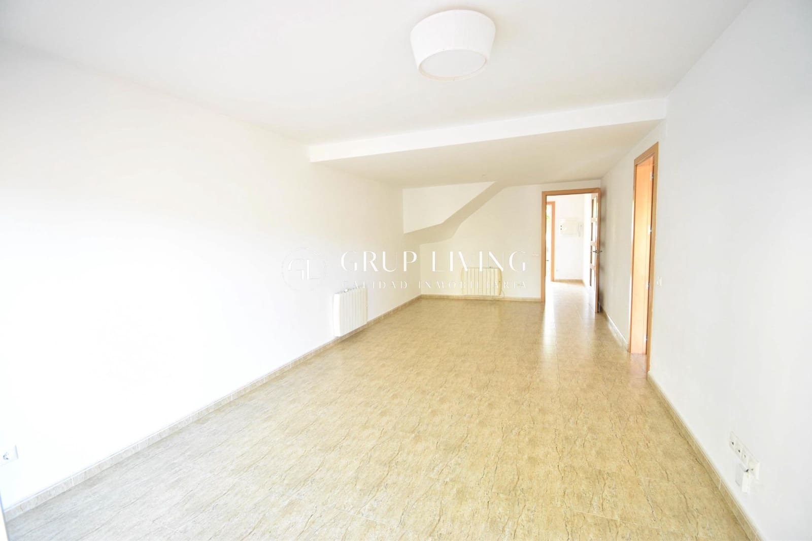 4 camera da letto Villetta a Schiera in vendita in Castellet i la Gornal con garage - 290.000 € (Rif: 9014338)