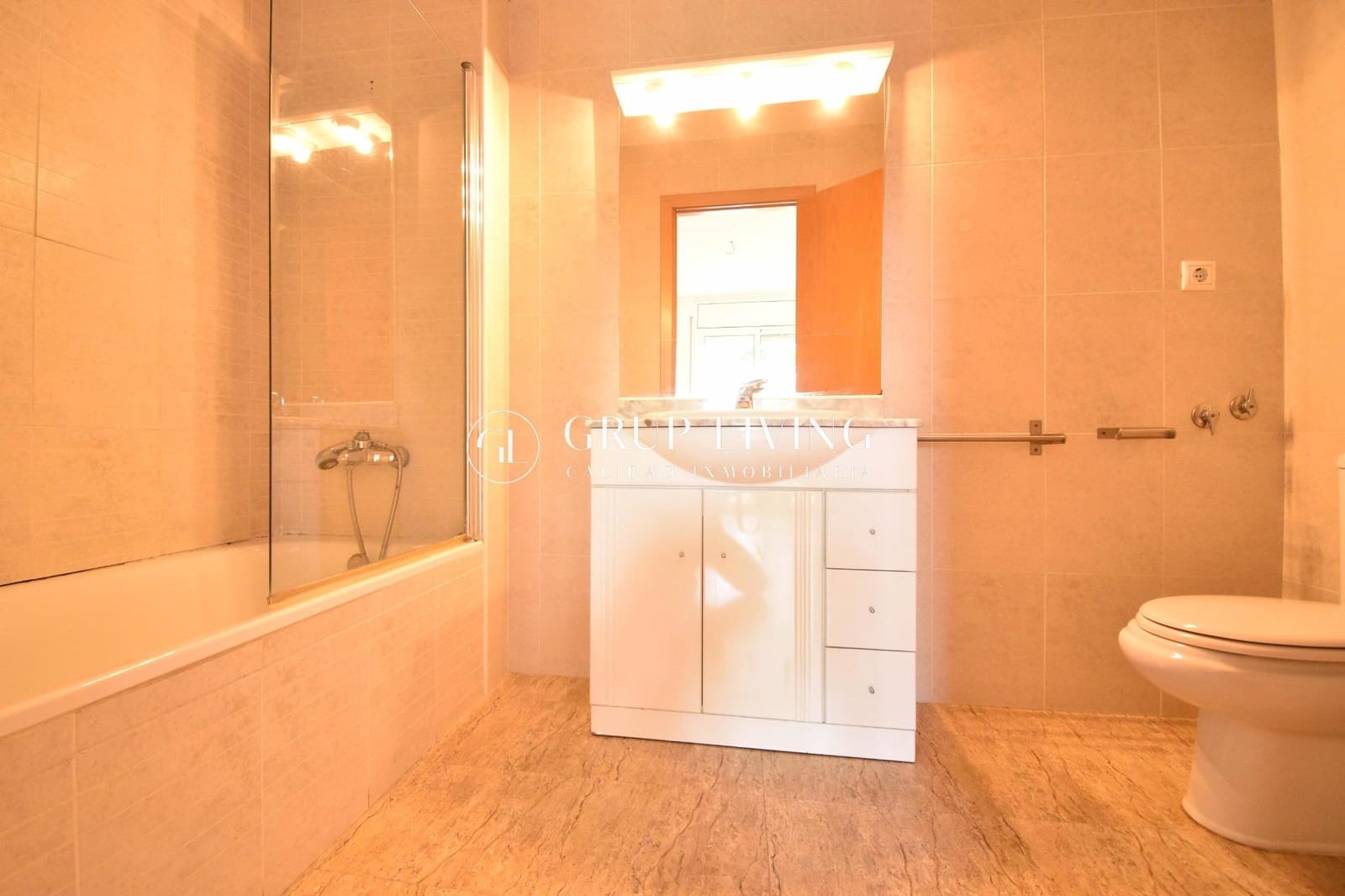 4 camera da letto Villetta a Schiera in vendita in Castellet i la Gornal con garage - 290.000 € (Rif: 9014338)