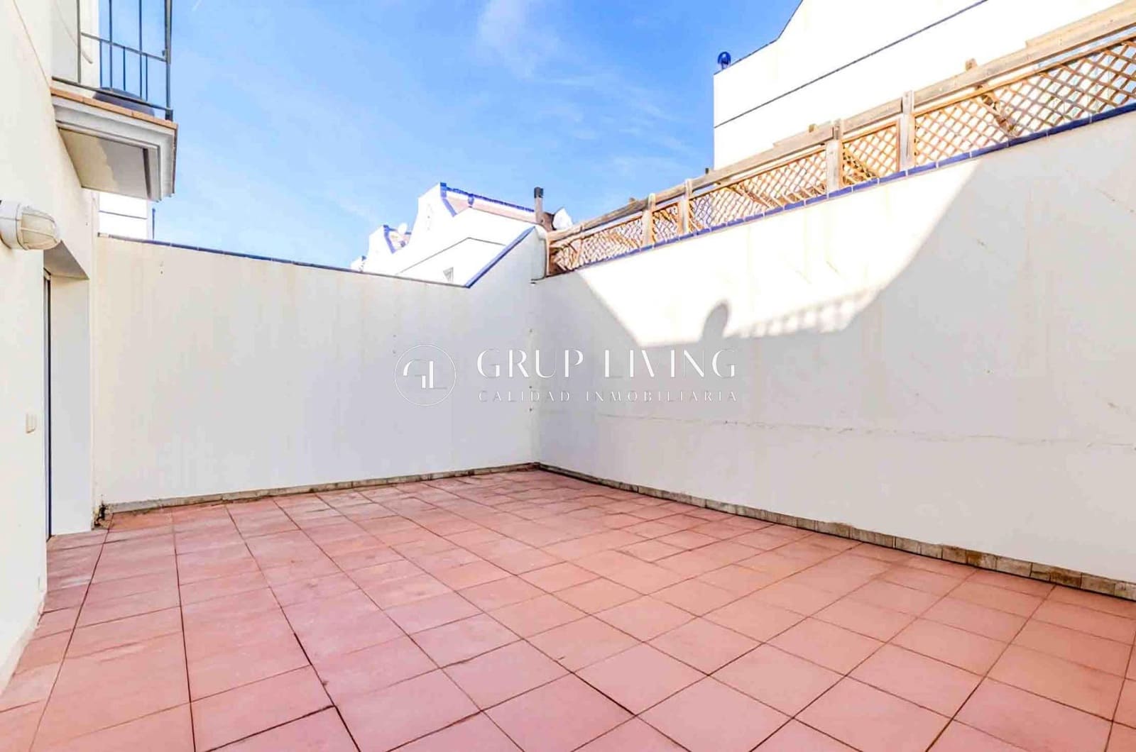 4 bedroom Villa for sale in Sitges with pool garage - € 840,000 (Ref: 9023588)