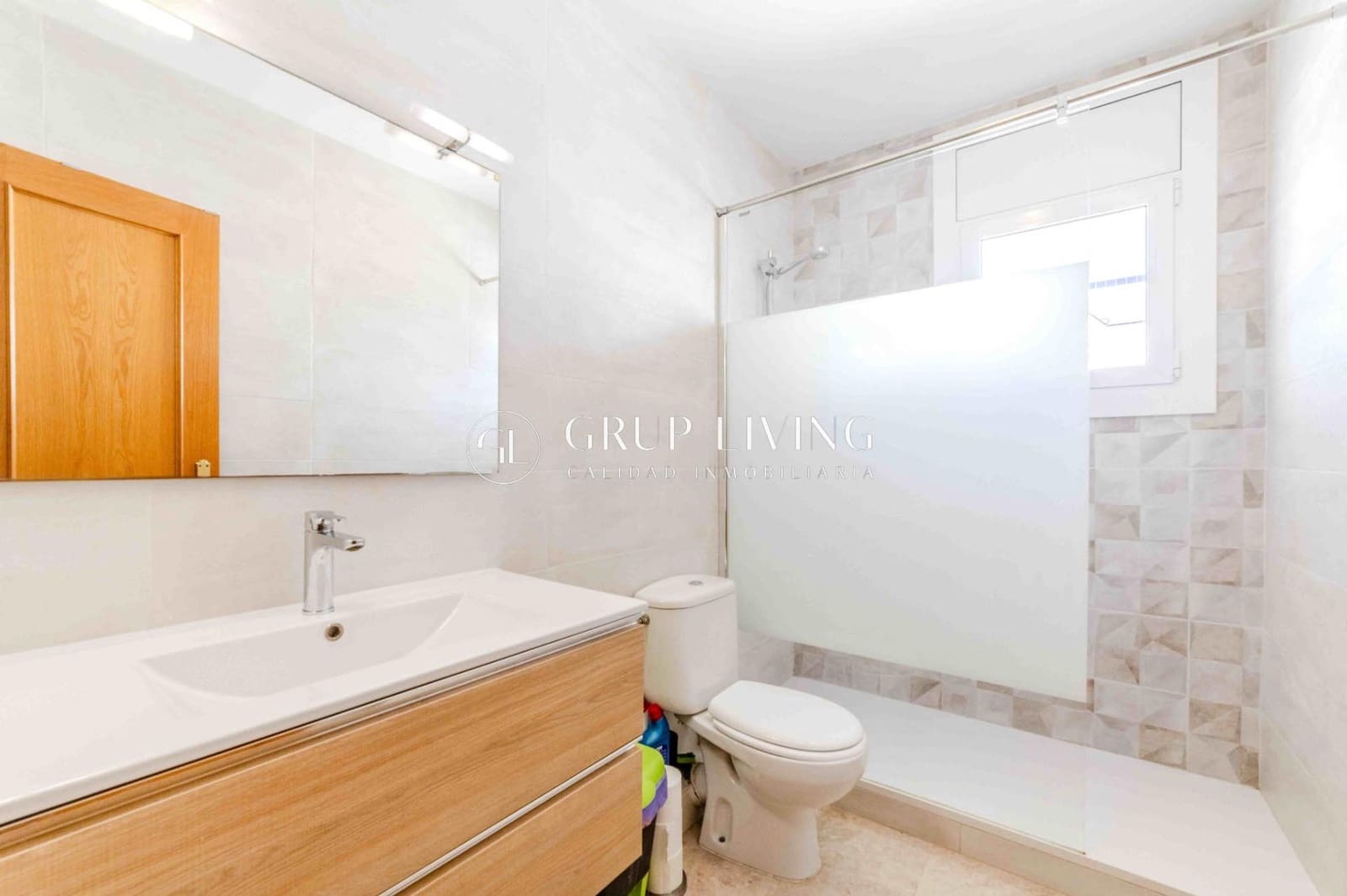 4 bedroom Villa for sale in Sitges with pool garage - € 840,000 (Ref: 9023588)