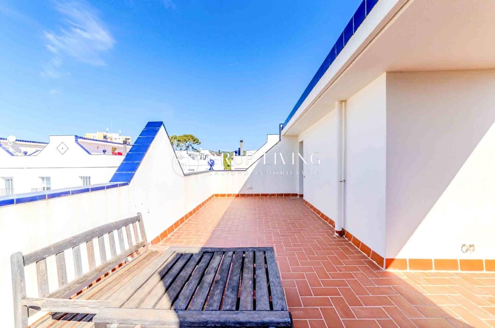 4 bedroom Villa for sale in Sitges with pool garage - € 840,000 (Ref: 9023588)