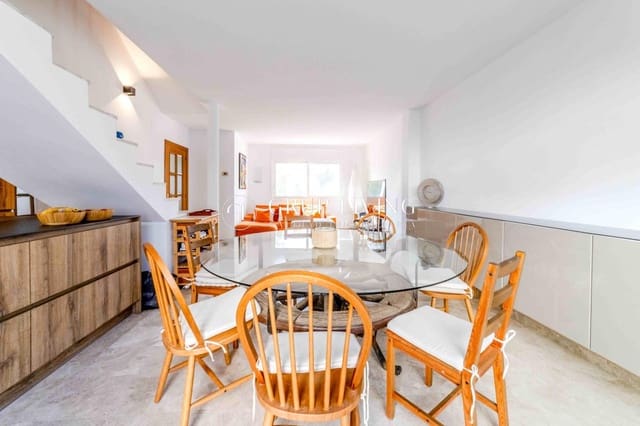 4 soveværelse Villa til salg i Sitges med swimmingpool garage - € 840.000 (Ref: 9023588)