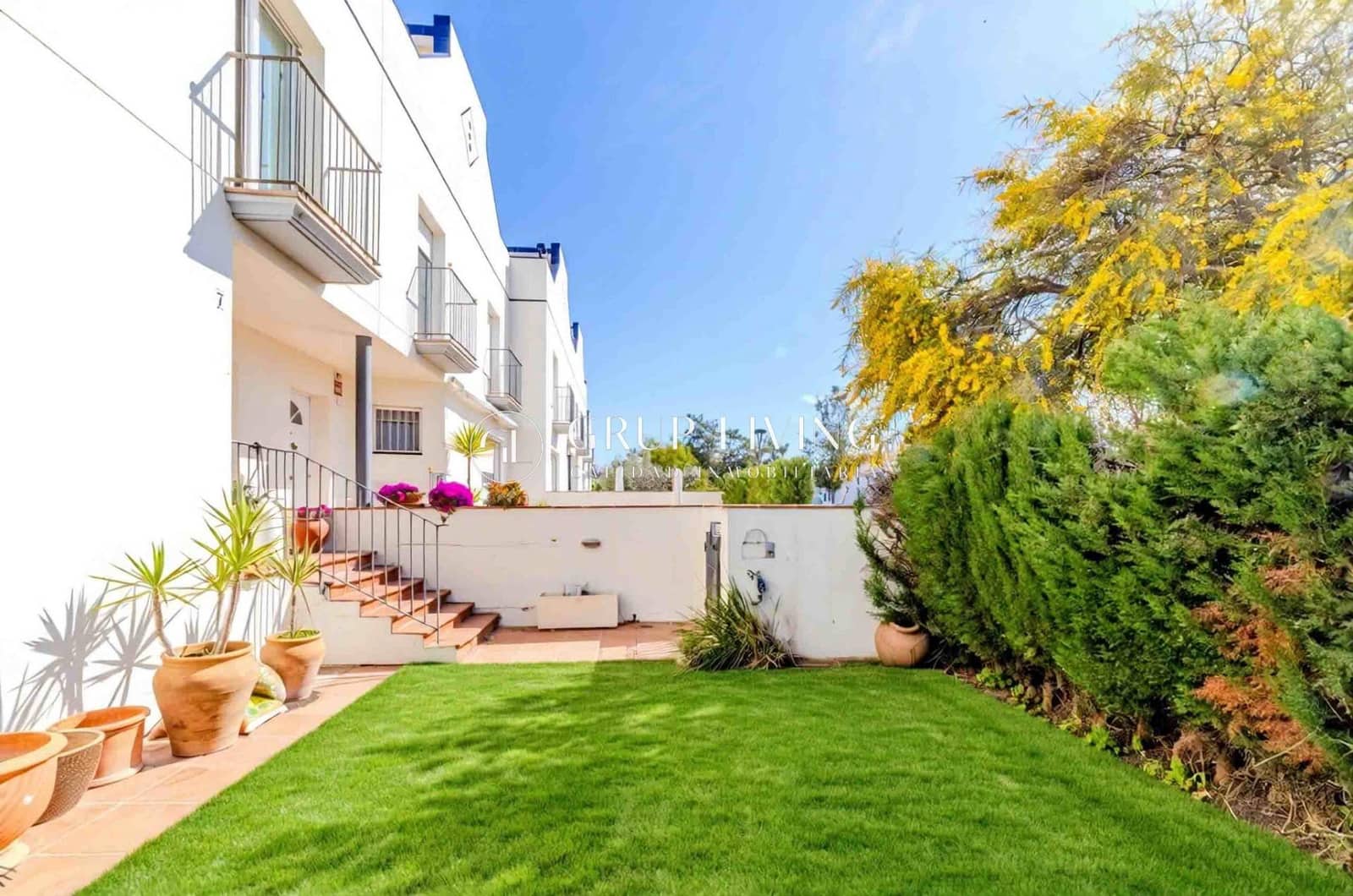 4 bedroom Villa for sale in Sitges with pool garage - € 840,000 (Ref: 9023588)