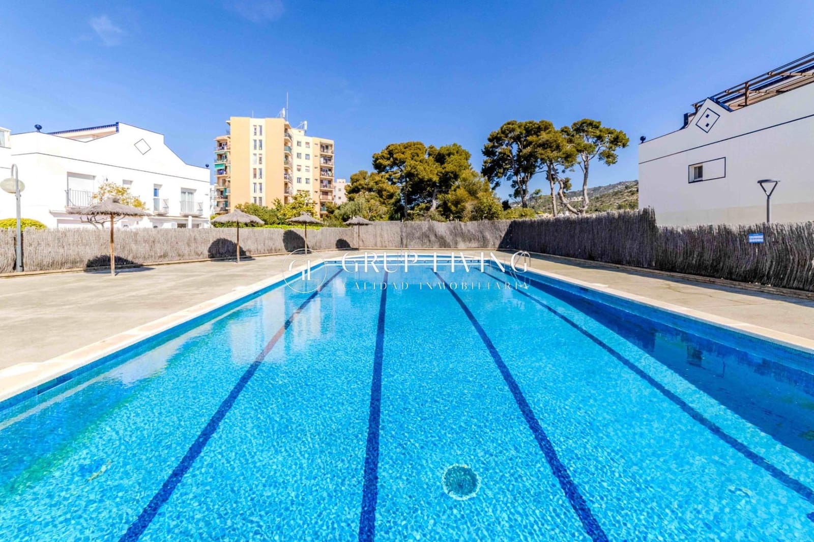 4 bedroom Villa for sale in Sitges with pool garage - € 840,000 (Ref: 9023588)