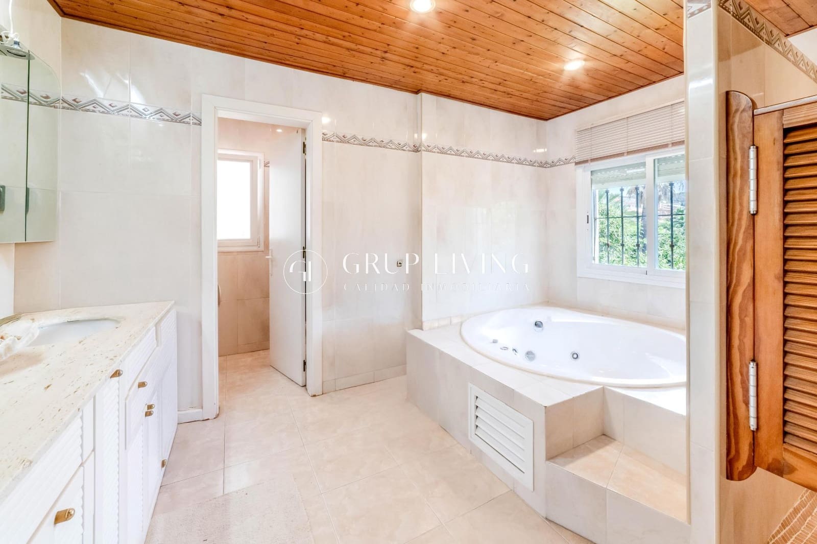 4 sovrum Villa till salu i Sitges med pool garage - 1 450 000 € (Ref: 9057707)