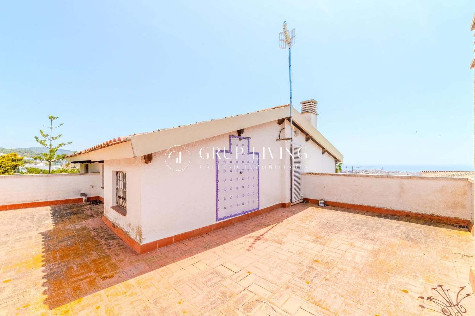 4 sovrum Villa till salu i Sitges med pool garage - 1 450 000 € (Ref: 9057707)