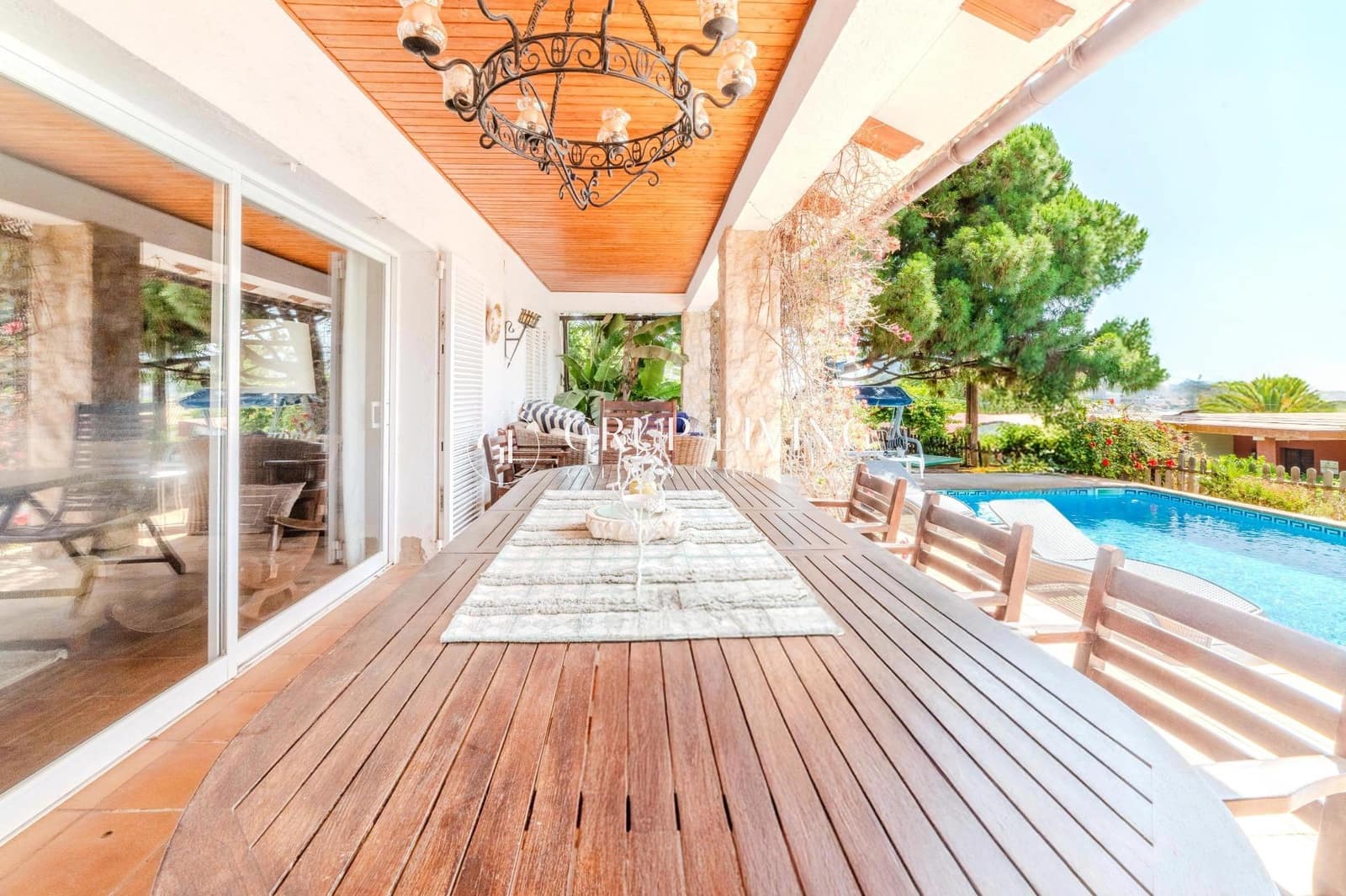 4 sovrum Villa till salu i Sitges med pool garage - 1 450 000 € (Ref: 9057707)