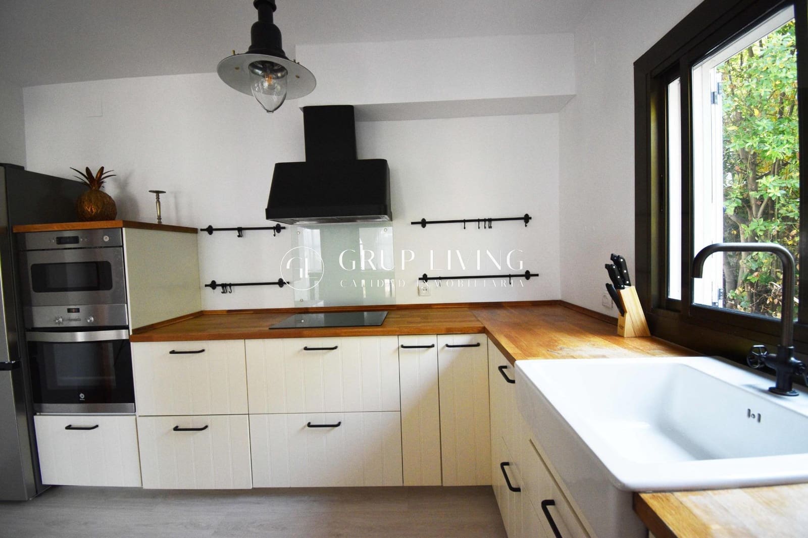 3 bedroom Villa for rent in Sitges with pool garage - € 2,530 (Ref: 9062496)