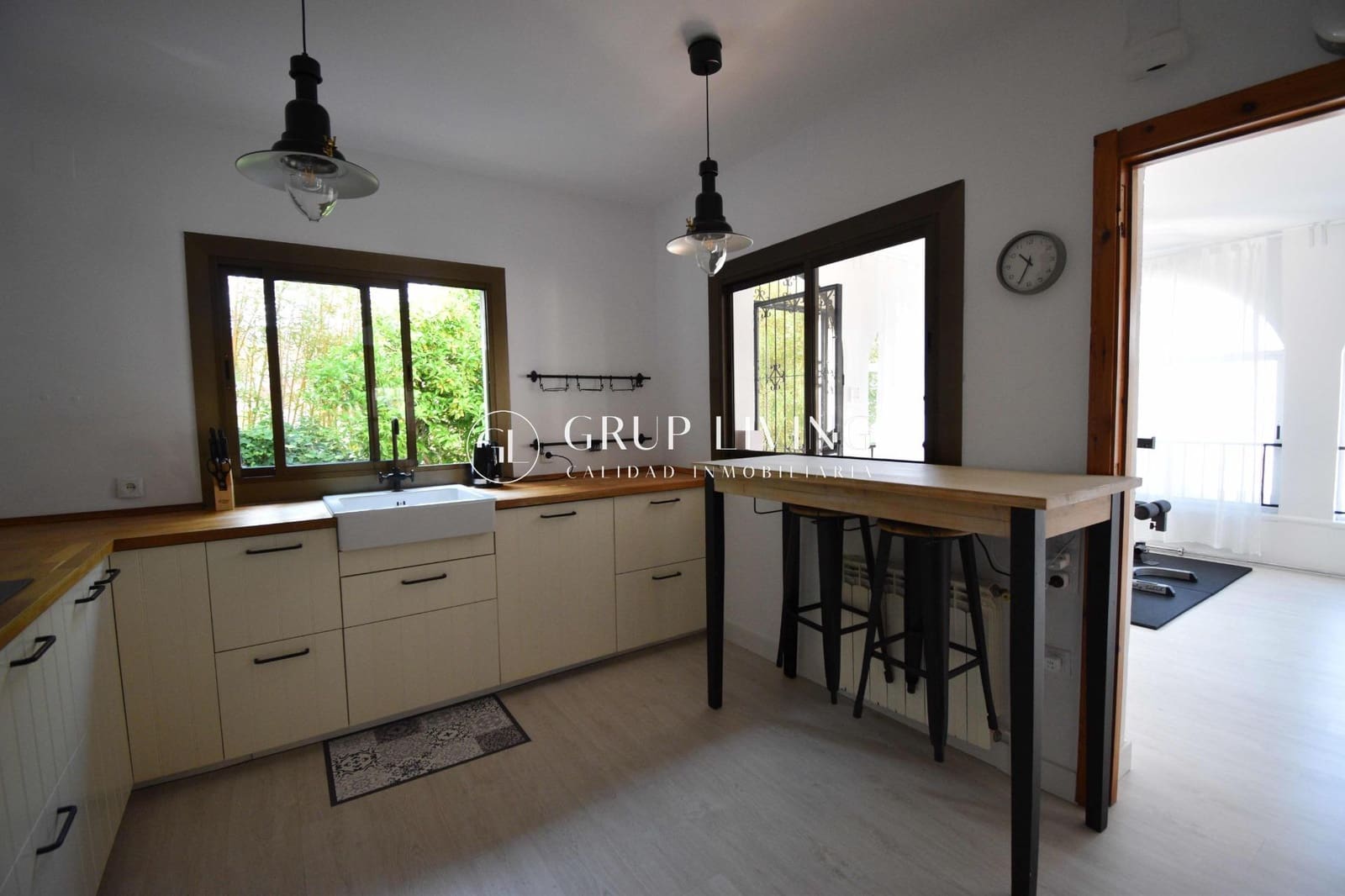 3 bedroom Villa for rent in Sitges with pool garage - € 2,530 (Ref: 9062496)