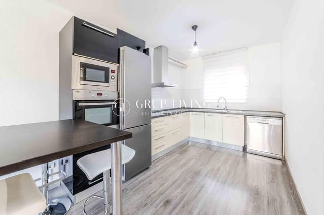 Chalet de 5 habitaciones en Les Botigues de Sitges, Sitges en venta con garaje - 512.000 € (Ref: 9089893)