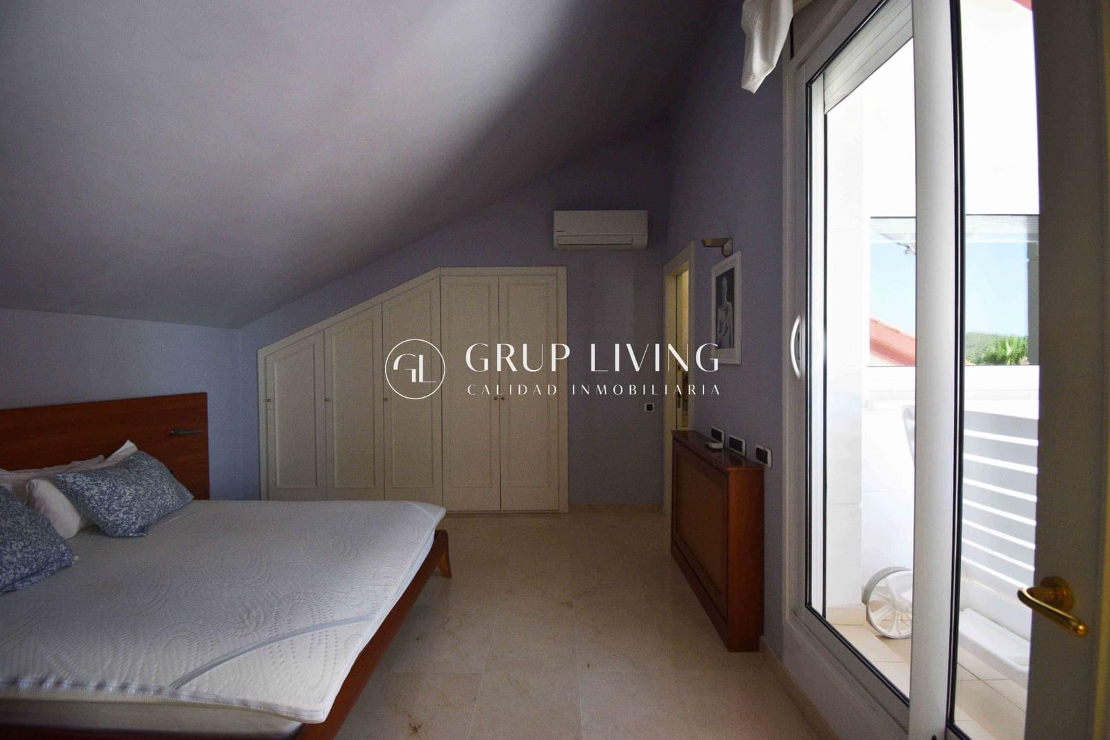 5 bedroom Flat for rent in Sitges with pool garage - € 4,900 (Ref: 9104735)