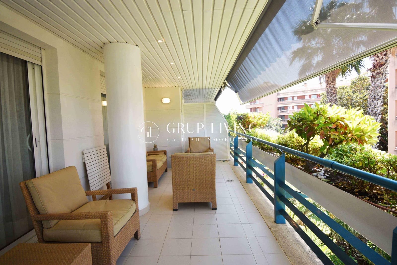 5 bedroom Flat for rent in Sitges with pool garage - € 4,900 (Ref: 9104735)