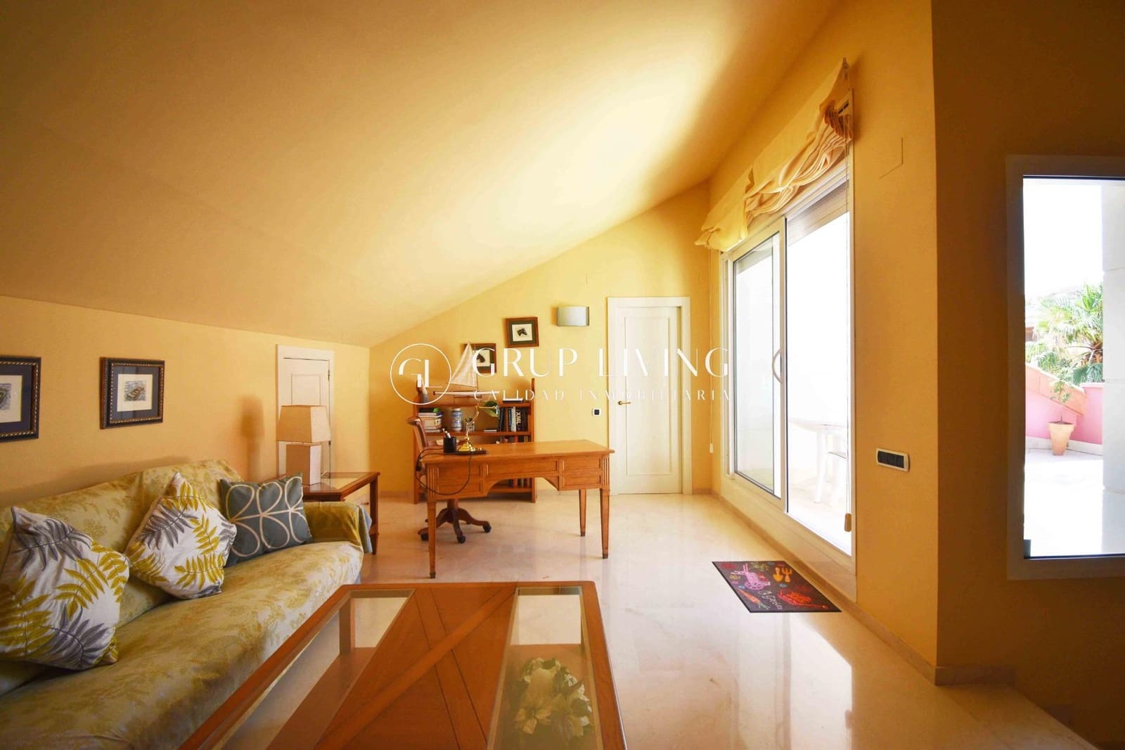 5 bedroom Flat for rent in Sitges with pool garage - € 4,900 (Ref: 9104735)