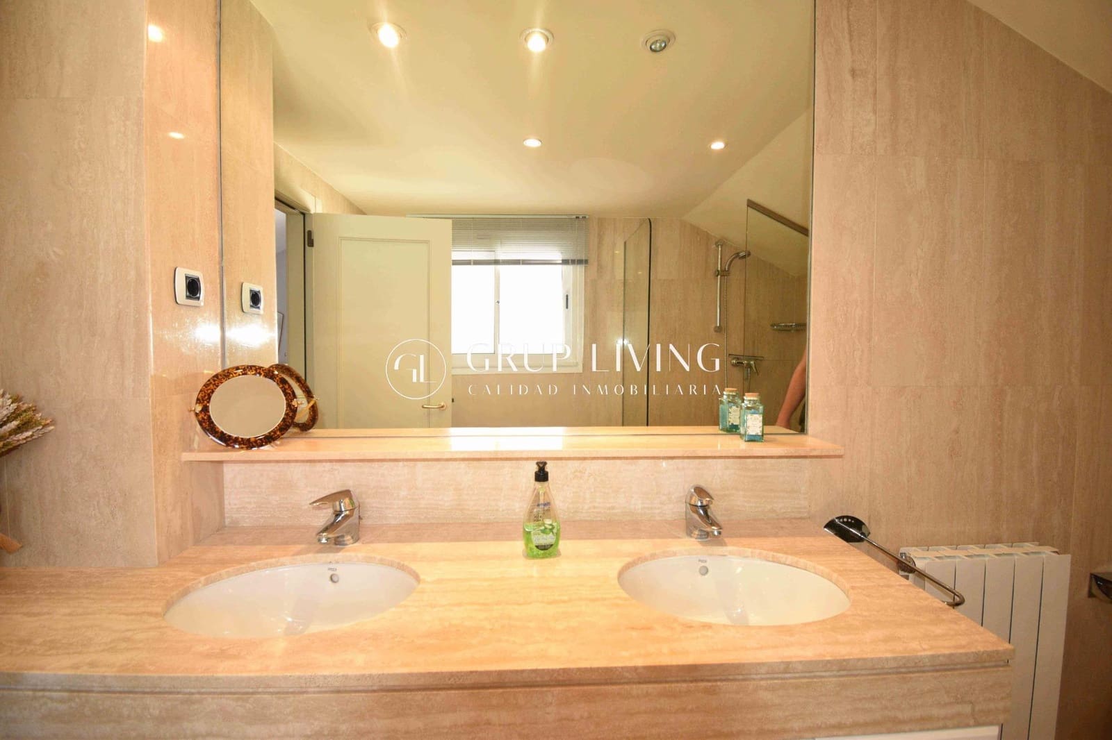 5 bedroom Flat for rent in Sitges with pool garage - € 4,900 (Ref: 9104735)