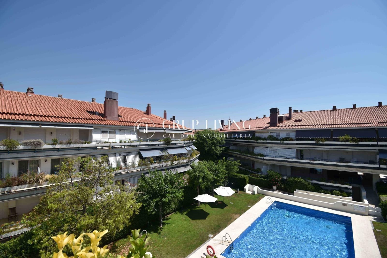 5 bedroom Flat for rent in Sitges with pool garage - € 4,900 (Ref: 9104735)