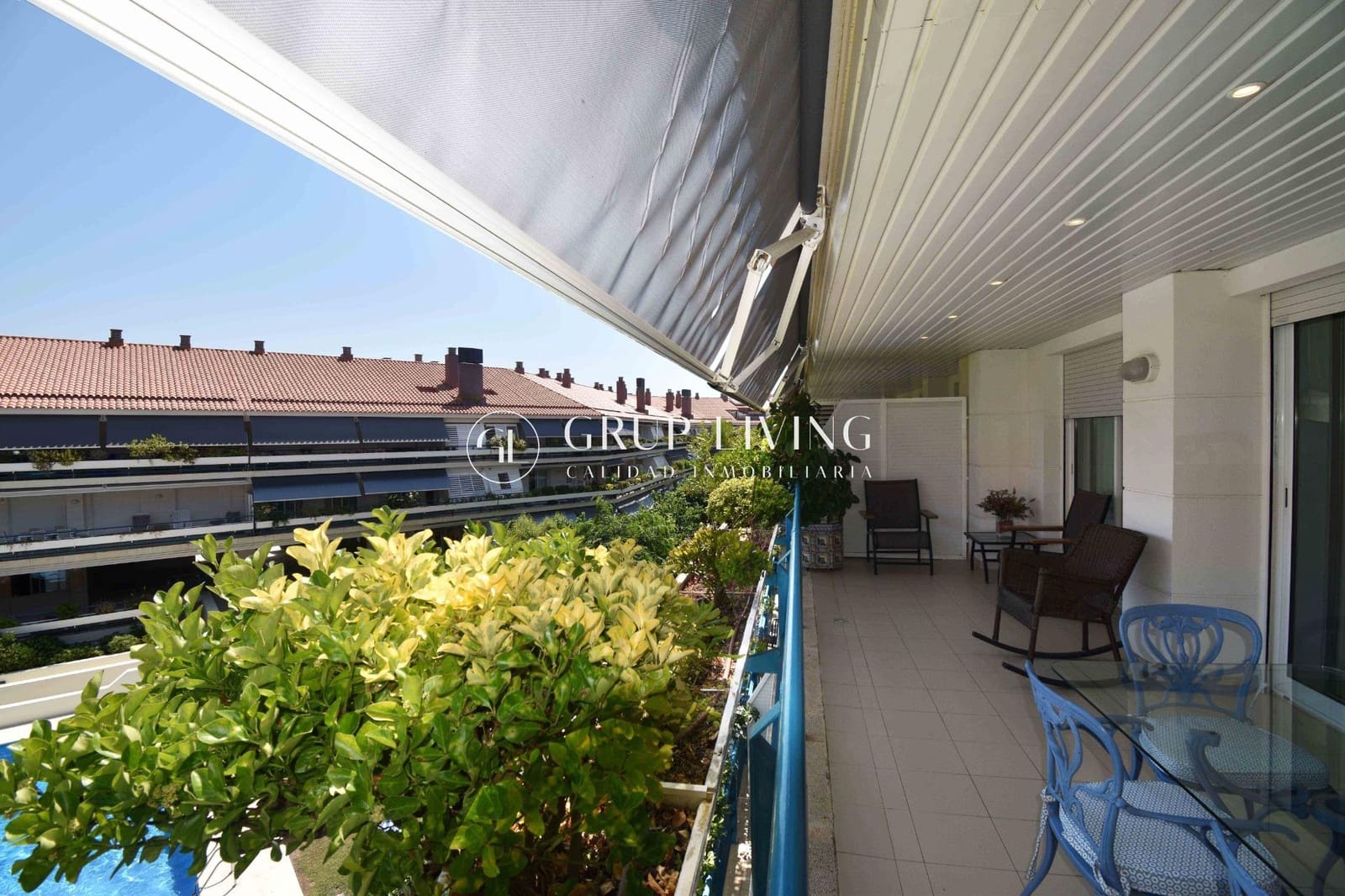 5 bedroom Flat for rent in Sitges with pool garage - € 4,900 (Ref: 9104735)