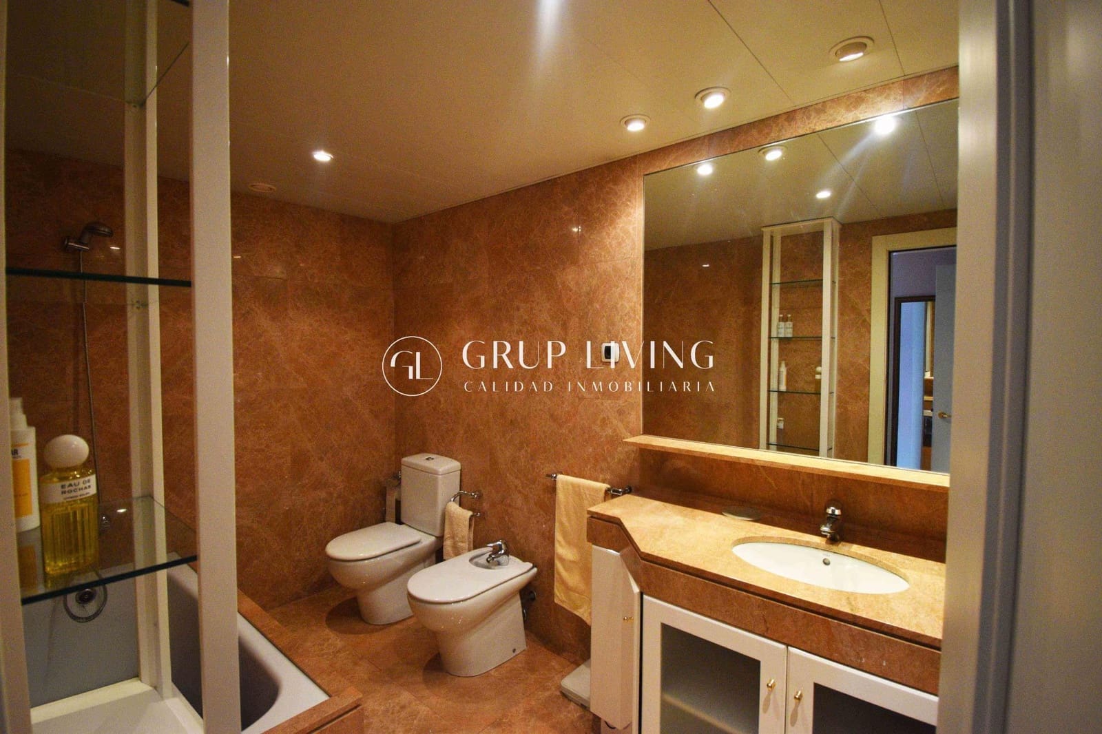 5 bedroom Flat for rent in Sitges with pool garage - € 4,900 (Ref: 9104735)