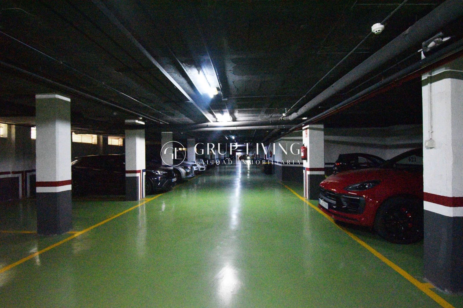 5 bedroom Flat for rent in Sitges with pool garage - € 4,900 (Ref: 9104735)