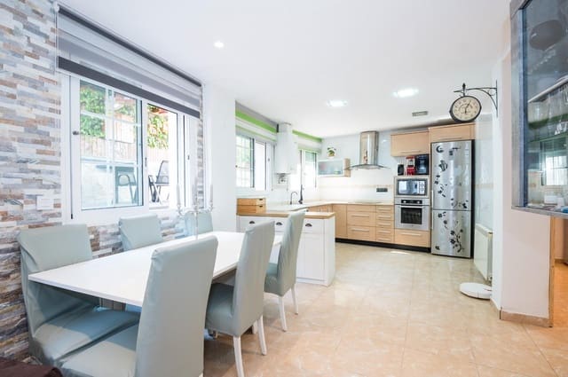 4 slaapkamer Flat te koop in Sitges met zwembad garage - € 750.000 (Ref: 9108814)