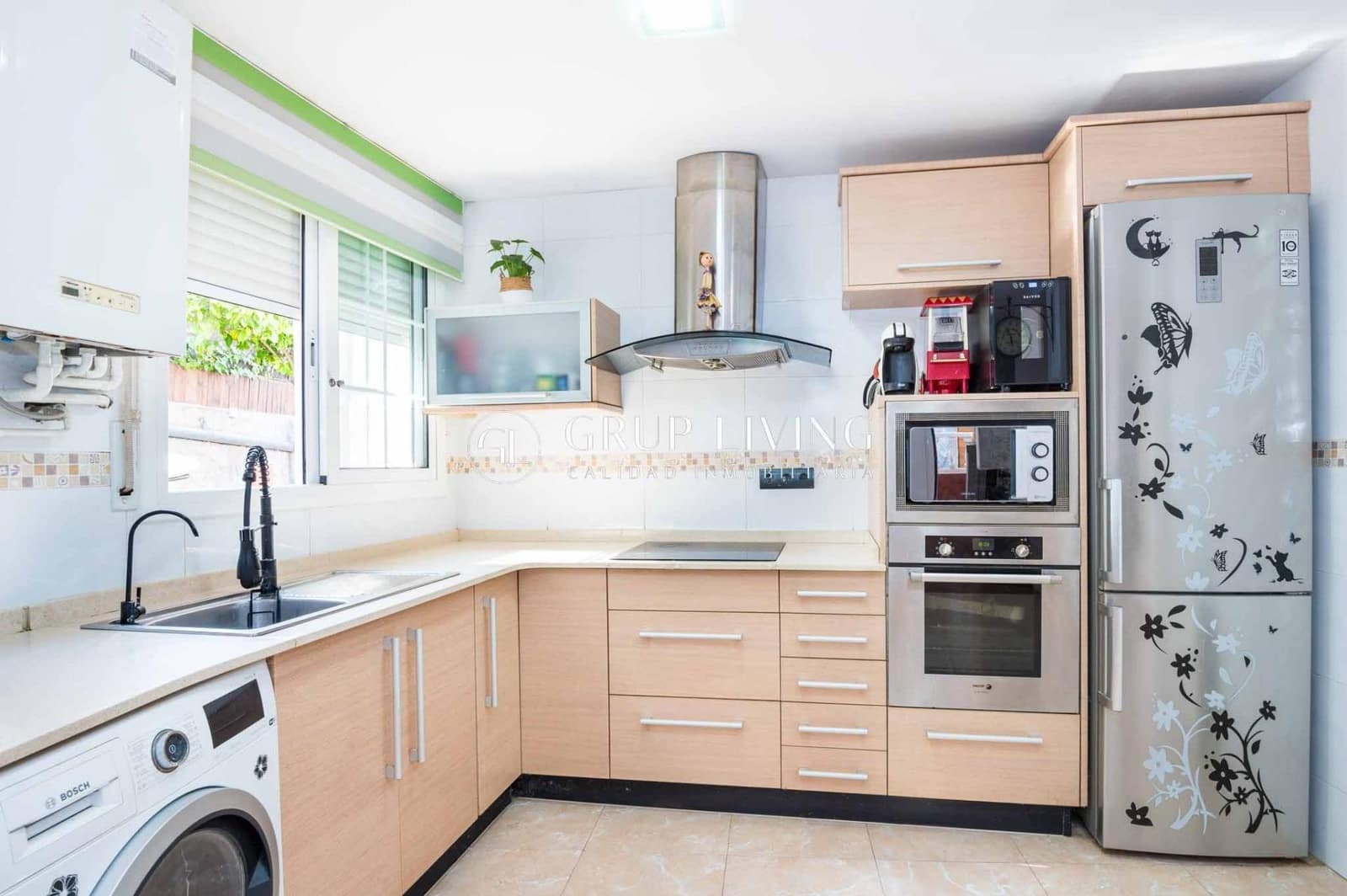4 bedroom Flat for sale in Sitges with pool garage - € 720,000 (Ref: 9108814)