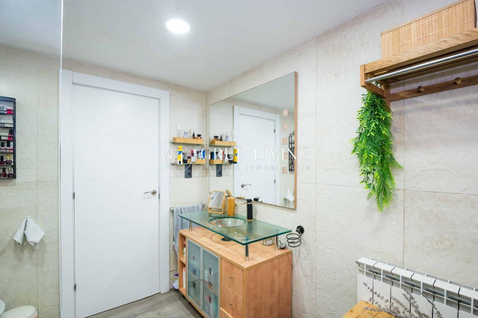 4 bedroom Flat for sale in Sitges with pool garage - € 720,000 (Ref: 9108814)