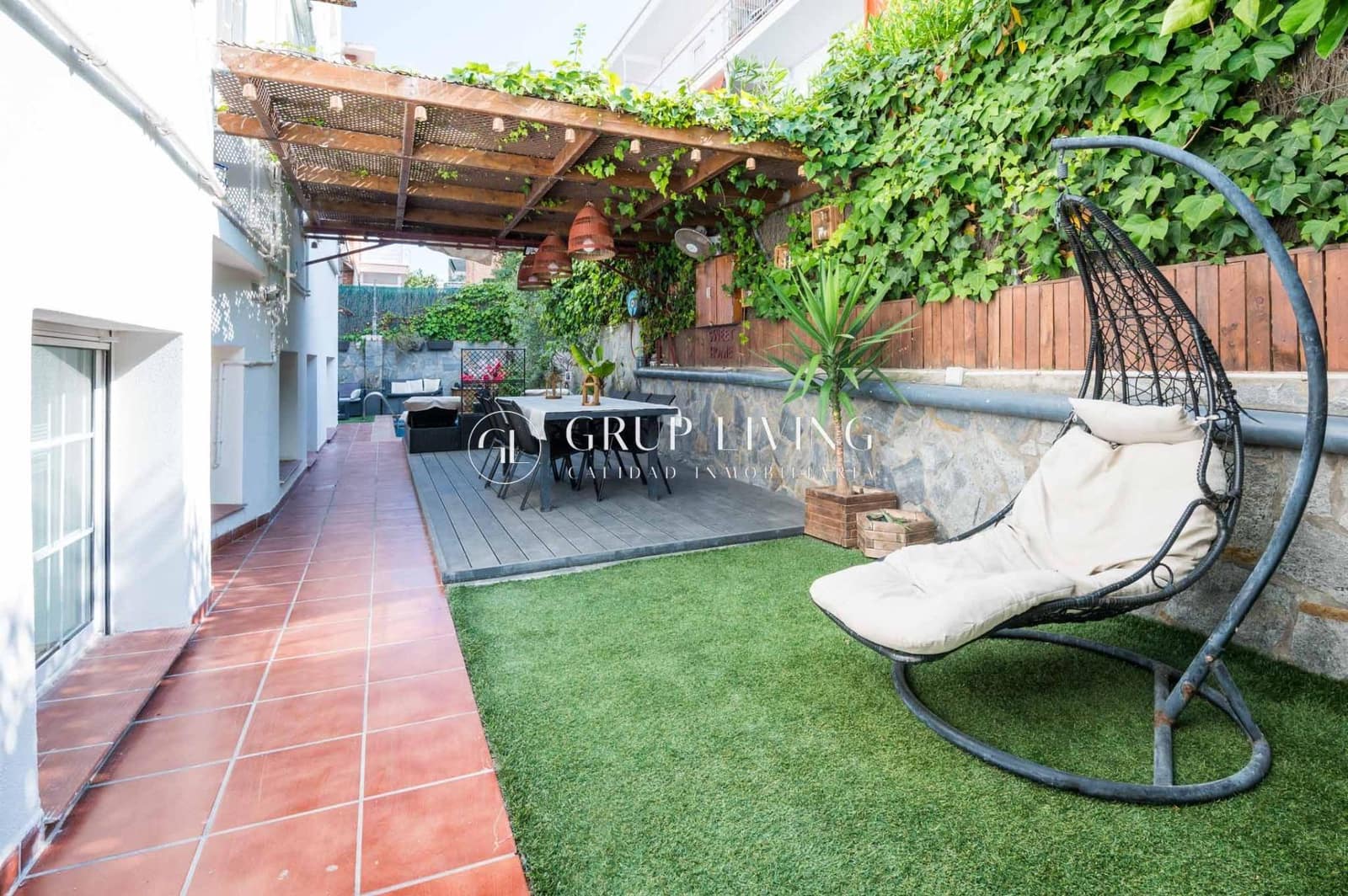 4 bedroom Flat for sale in Sitges with pool garage - € 720,000 (Ref: 9108814)
