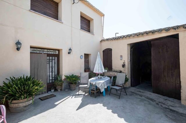 6 makuuhuone Maalaistalo myytävänä paikassa Vilafranca del Penedès mukana uima-altaan 
autotalli - 395 000 € (Ref: 9125188)