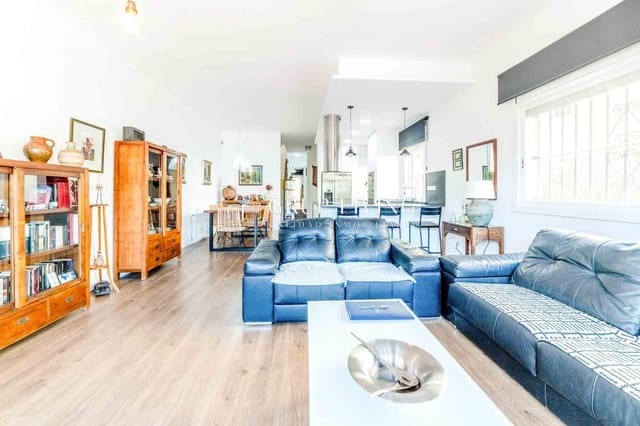 4 chambre Appartement à vendre à Sitges avec piscine garage - 800 000 € (Ref: 9128368)