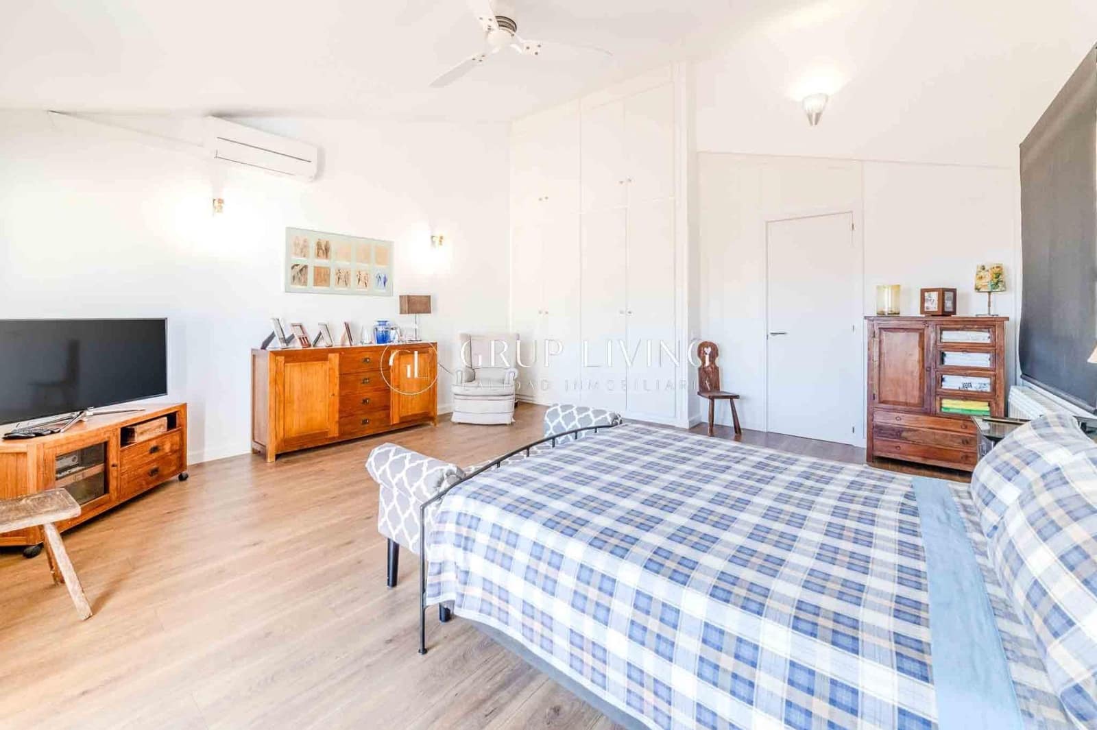 4 soveværelse Lejlighed til salg i Sitges med swimmingpool garage - € 800.000 (Ref: 9128368)