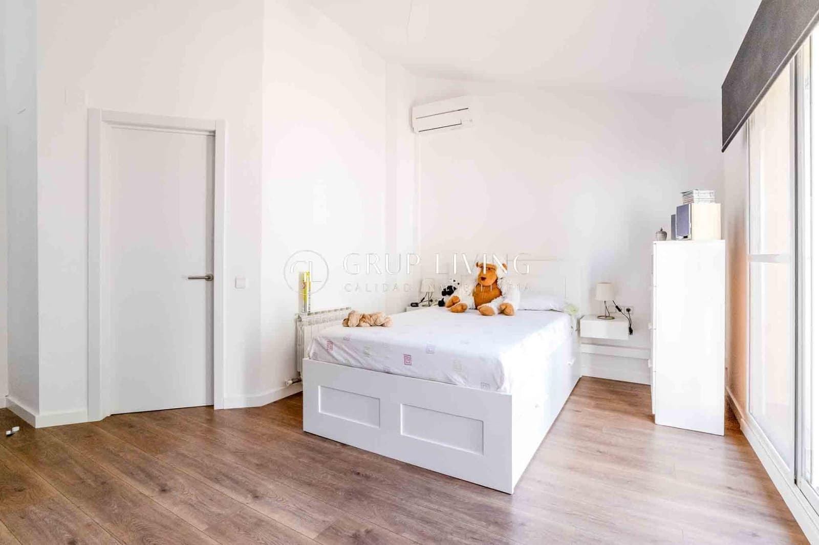 4 soveværelse Lejlighed til salg i Sitges med swimmingpool garage - € 799.000 (Ref: 9128368)