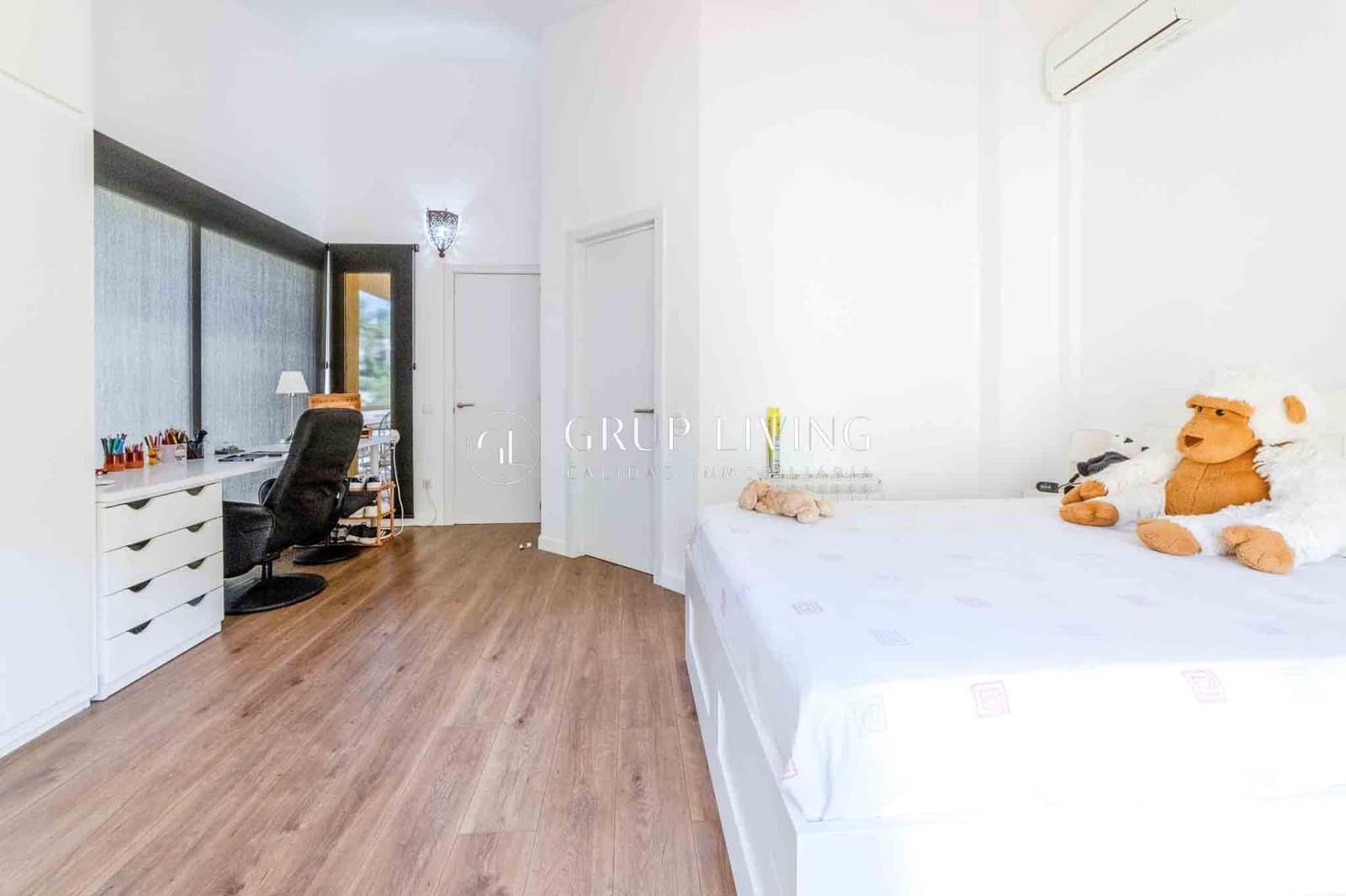 4 soveværelse Lejlighed til salg i Sitges med swimmingpool garage - € 799.000 (Ref: 9128368)