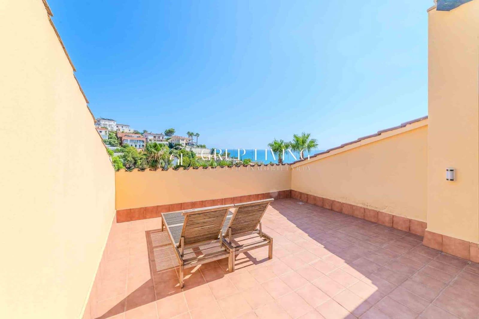 4 soveværelse Lejlighed til salg i Sitges med swimmingpool garage - € 799.000 (Ref: 9128368)