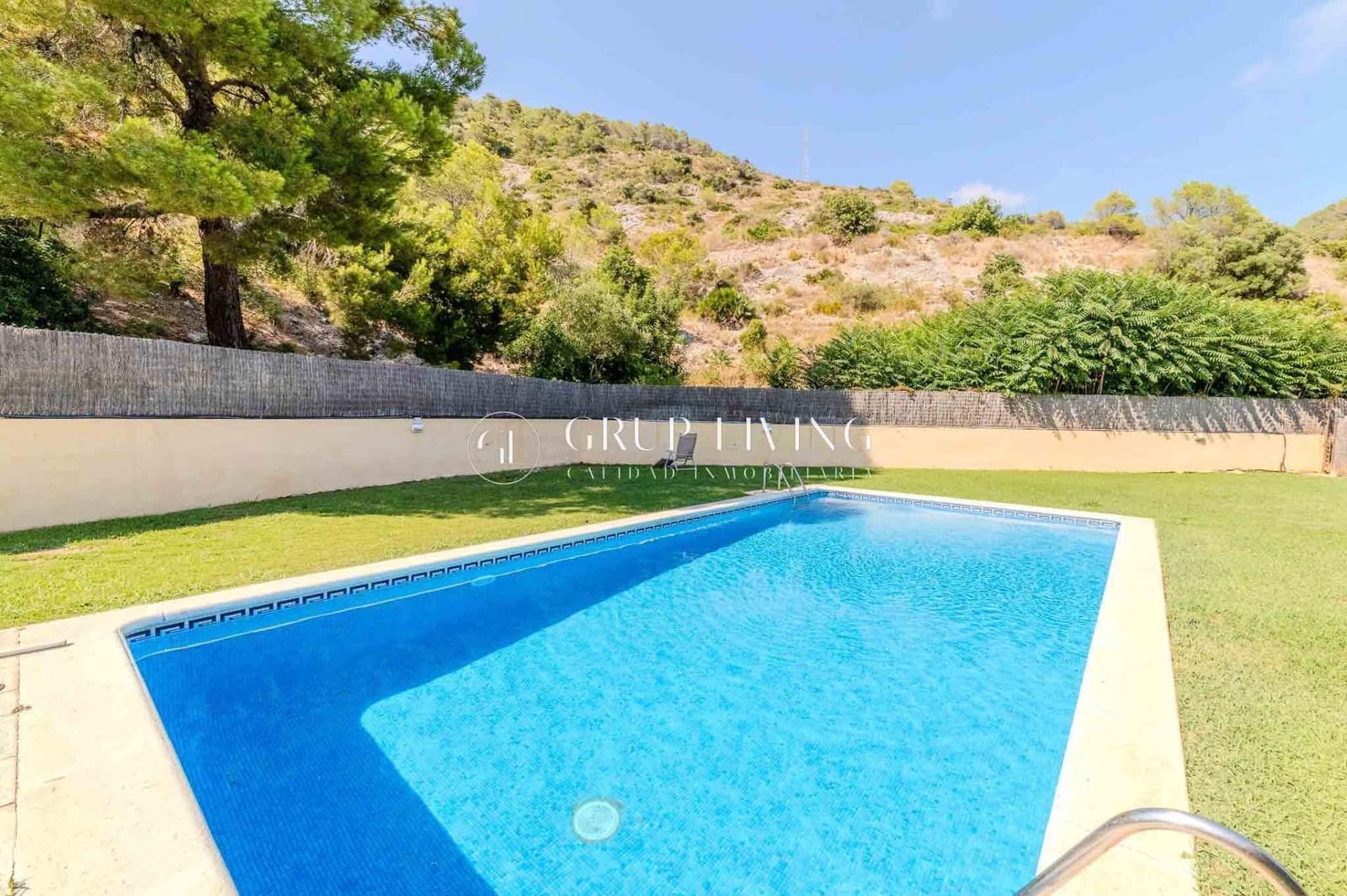 4 soveværelse Lejlighed til salg i Sitges med swimmingpool garage - € 799.000 (Ref: 9128368)