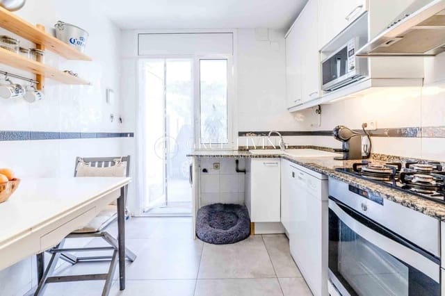 3 bedroom Flat for sale in Sitges - € 515,000 (Ref: 9132516)