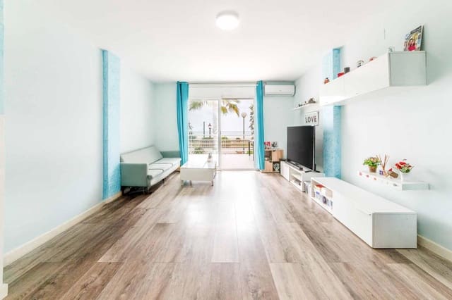 Piso de 2 habitaciones en Cubelles en venta con piscina garaje - 250.000 € (Ref: 9141679)