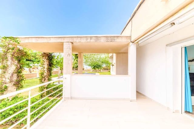 Piso de 2 habitaciones en Cubelles en venta con piscina garaje - 250.000 € (Ref: 9141679)