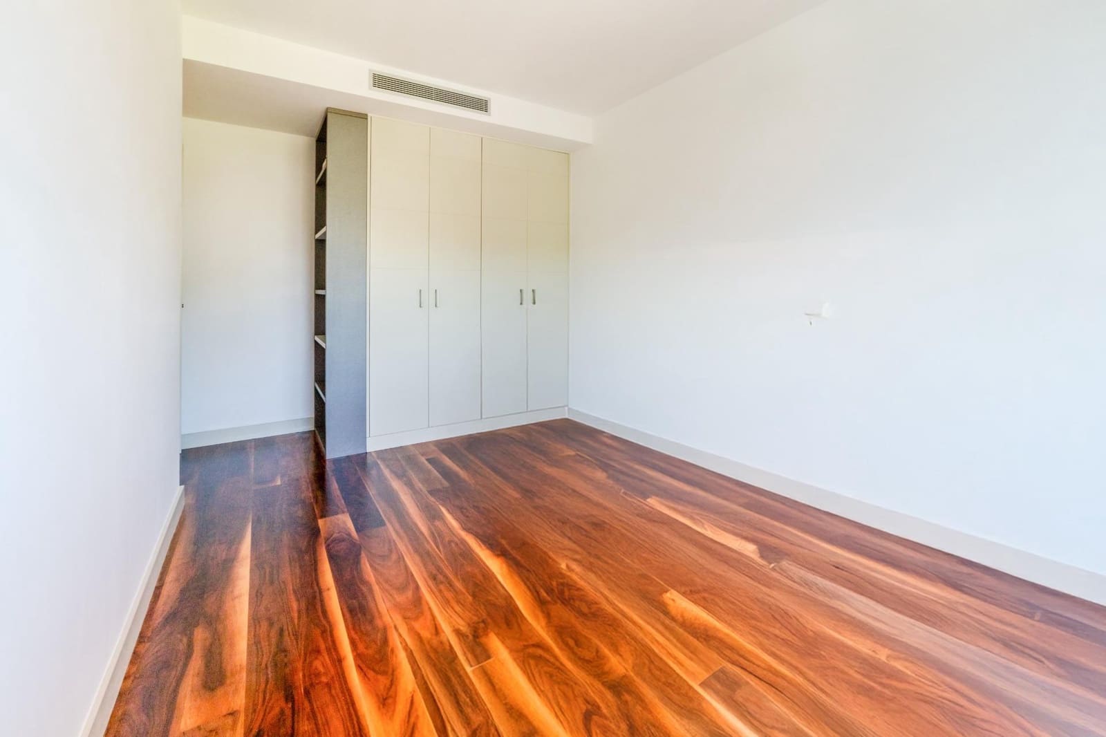 3 chambre Appartement à vendre à Sitges avec piscine garage - 940 000 € (Ref: 9145621)