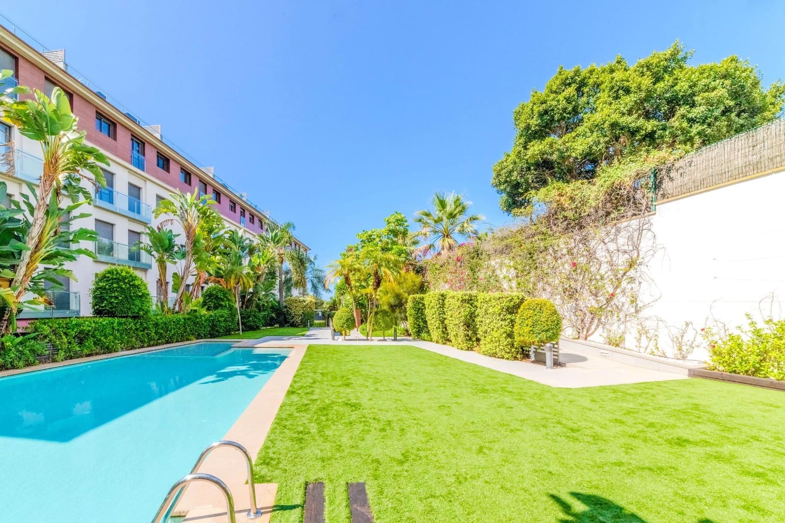 3 chambre Appartement à vendre à Sitges avec piscine garage - 940 000 € (Ref: 9145621)