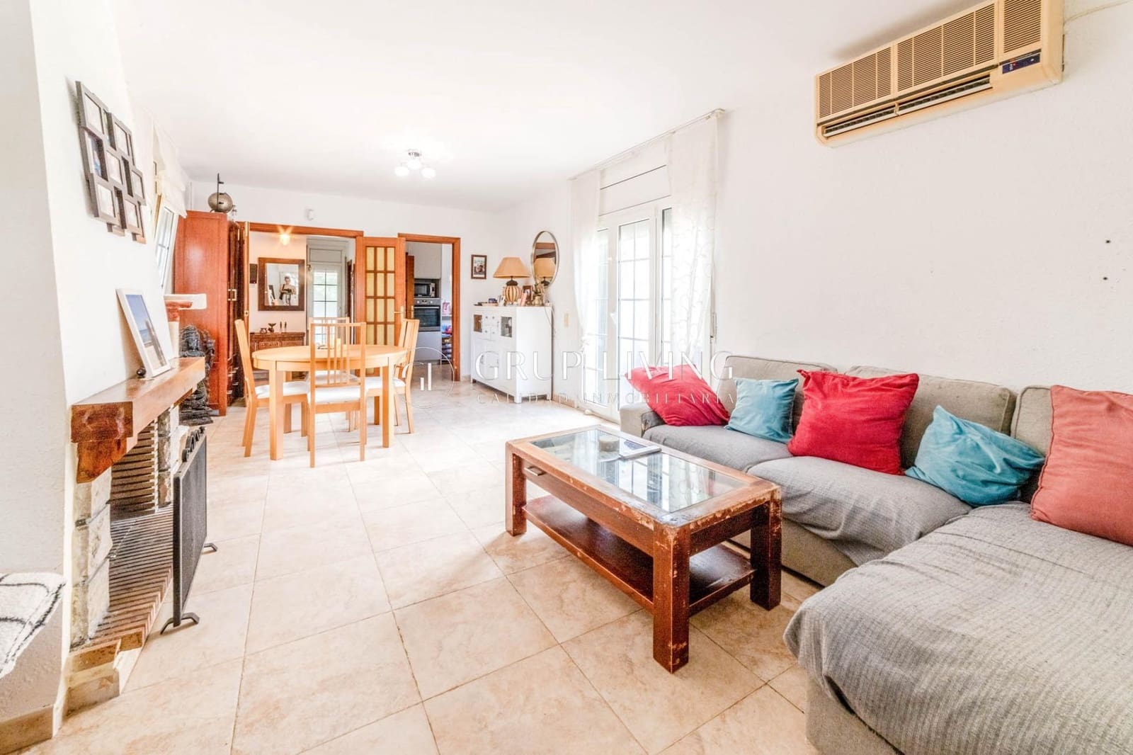 Pareado de 4 habitaciones en Sant Pere de Ribes en venta con piscina garaje - 560.000 € (Ref: 9149394)