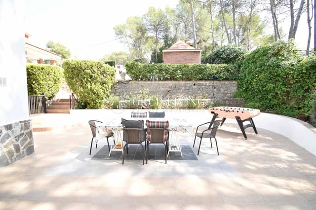 4 sypialnia Willa na sprzedaż w Olivella z basenem garażem - 495 900 € (Ref: 9169614)