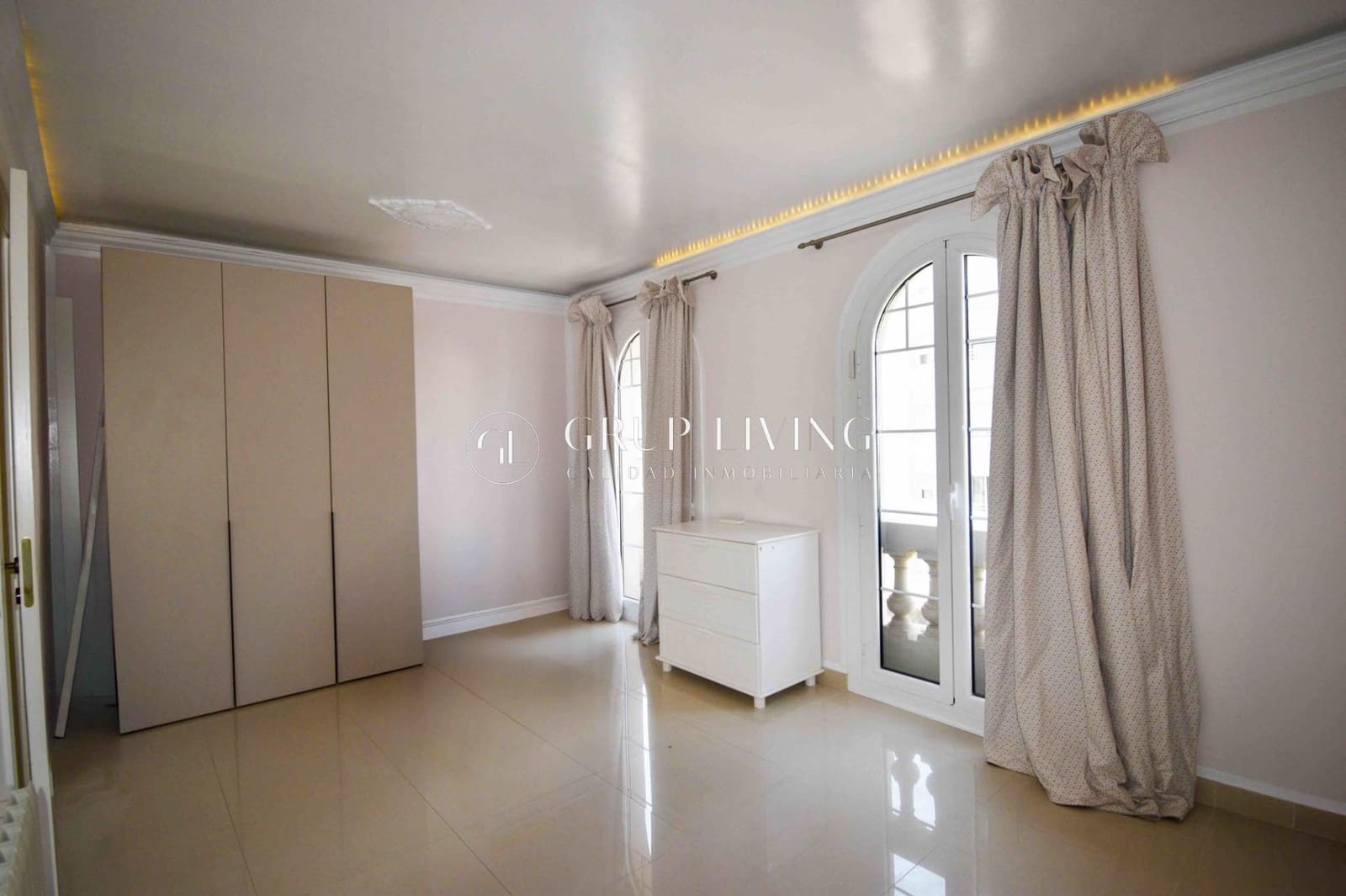 2 slaapkamer Flat te koop in Sitges - € 350.000 (Ref: 9171537)